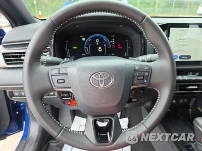 2026 Toyota Camry SE - zdjęcie 10 z 19 - miniatura