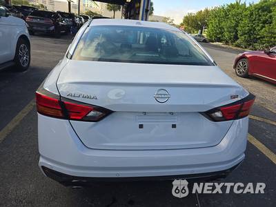 2024 Nissan Altima SR - zdjęcie 5 z 36 - miniatura