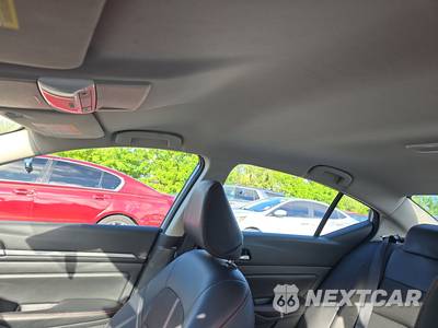 2024 Nissan Altima SR - zdjęcie 17 z 36 - miniatura