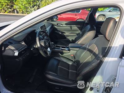 2024 Nissan Altima SR - zdjęcie 7 z 36 - miniatura