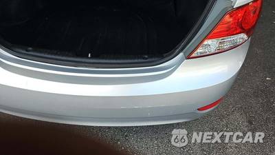 2014 Hyundai Accent GLS Sedan - zdjęcie 22 z 26 - miniatura