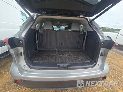 2023 Toyota Highlander Hybrid Limited - zdjęcie 17 z 32 - miniatura