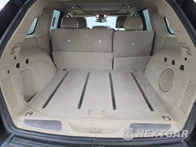 2016 Jeep Grand Cherokee Overland - zdjęcie 16 z 28 - miniatura
