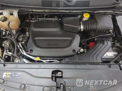 2020 Chrysler Pacifica Touring 121.6" WB - zdjęcie 16 z 23 - miniatura