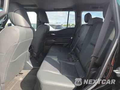 2024 Toyota Land Cruiser First Edition - zdjęcie 13 z 26 - miniatura