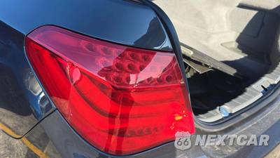 2012 BMW 7 Series Sedan 750Li xDrive - zdjęcie 35 z 43 - miniatura