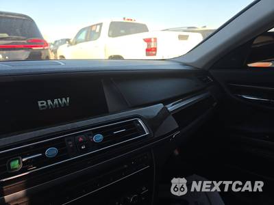 2012 BMW 7 Series Sedan 750Li xDrive - zdjęcie 11 z 43 - miniatura