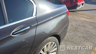 2012 BMW 7 Series Sedan 750Li xDrive - zdjęcie 39 z 43 - miniatura