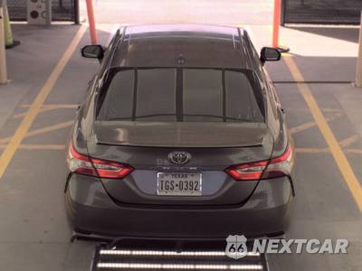 2020 Toyota Camry SE - zdjęcie 5 z 21 - miniatura