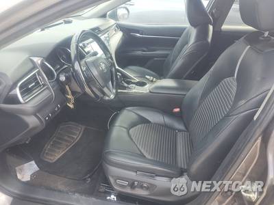 2020 Toyota Camry SE - zdjęcie 7 z 21 - miniatura