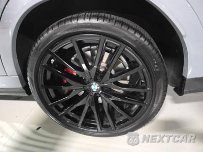 2025 BMW X6 Sports Activity Coupe M60i xDrive - zdjęcie 11 z 23 - miniatura