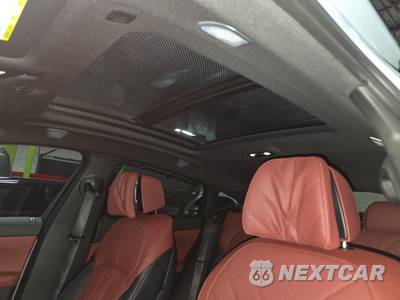 2025 BMW X6 Sports Activity Coupe M60i xDrive - zdjęcie 17 z 23 - miniatura