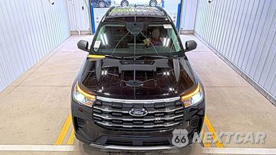 2025 Ford Explorer Active - zdjęcie 2 z 22 - miniatura