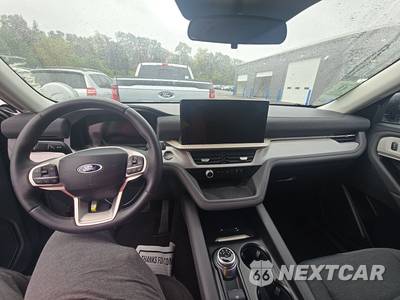 2025 Ford Explorer Active - zdjęcie 11 z 22 - miniatura
