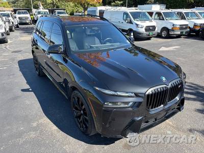 2025 BMW X7 M60i - zdjęcie 11 z 89 - miniatura