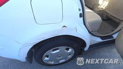 2008 Nissan Versa 1.8 S Hatchback - zdjęcie 34 z 46 - miniatura