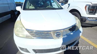 2008 Nissan Versa 1.8 S Hatchback - zdjęcie 27 z 46 - miniatura