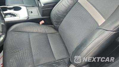 2014 Toyota Camry SE - zdjęcie 19 z 31 - miniatura