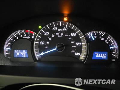 2014 Toyota Camry SE - zdjęcie 12 z 31 - miniatura
