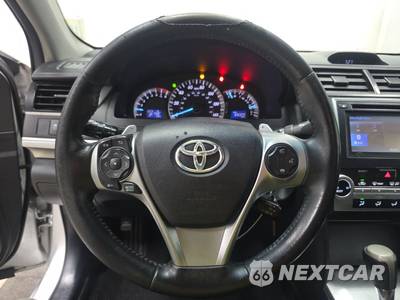 2014 Toyota Camry SE - zdjęcie 10 z 31 - miniatura