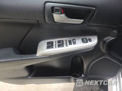 2014 Toyota Camry SE - zdjęcie 9 z 31 - miniatura