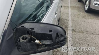 2014 Toyota Camry SE - zdjęcie 20 z 31 - miniatura