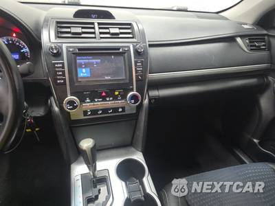 2014 Toyota Camry SE - zdjęcie 11 z 31 - miniatura