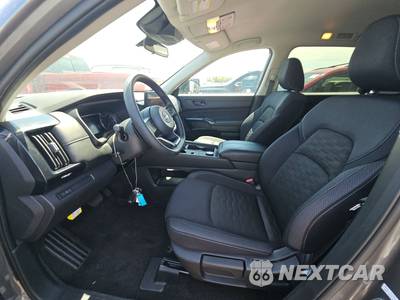 2026 Nissan Pathfinder S - zdjęcie 7 z 22 - miniatura