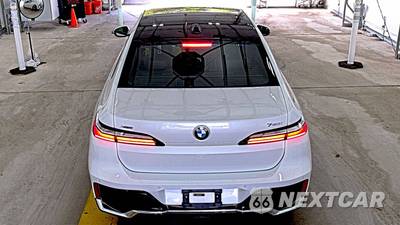 2025 BMW 7 Series Sedan 740i xDrive - zdjęcie 5 z 21 - miniatura