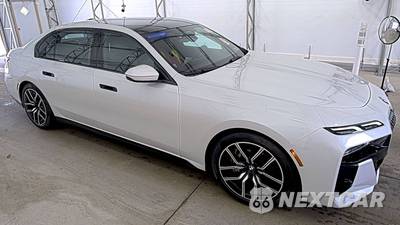 2025 BMW 7 Series Sedan 740i xDrive - zdjęcie 3 z 21 - miniatura