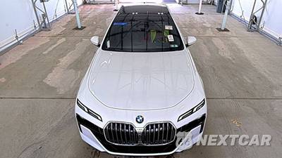 2025 BMW 7 Series Sedan 740i xDrive - zdjęcie 2 z 21 - miniatura