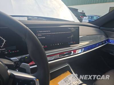 2025 BMW 7 Series Sedan 740i xDrive - zdjęcie 11 z 21 - miniatura