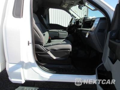 2025 Ford Super Duty F-600 Cab Chassis XL Regular Cab DRW - zdjęcie 12 z 45 - miniatura