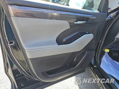 2020 Toyota Highlander Limited - zdjęcie 9 z 38 - miniatura