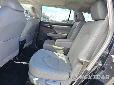 2020 Toyota Highlander Limited - zdjęcie 13 z 38 - miniatura