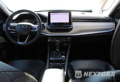 2025 Jeep Compass Limited - zdjęcie 5 z 11 - miniatura