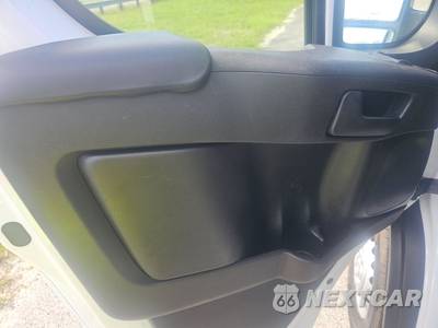 2025 Ram ProMaster 2500 Cargo Van Tradesman w/Passenger Seat Low Roof 136.0" WB - zdjęcie 9 z 22 - miniatura