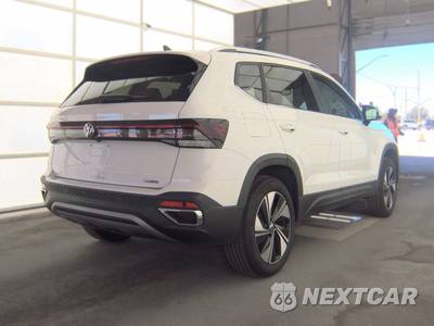 2025 Volkswagen Taos SE - zdjęcie 4 z 20 - miniatura