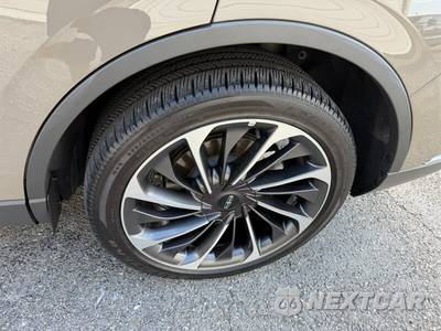 2025 Lincoln Aviator Reserve - zdjęcie 14 z 43 - miniatura