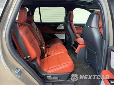 2025 Lincoln Aviator Reserve - zdjęcie 30 z 43 - miniatura
