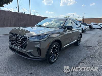2025 Lincoln Aviator Reserve - zdjęcie 5 z 43 - miniatura