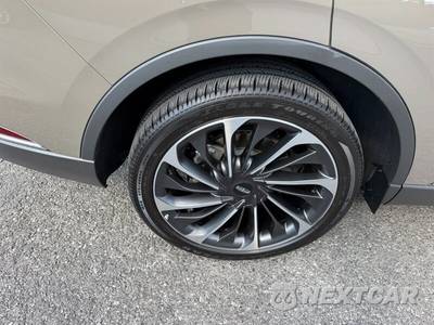 2025 Lincoln Aviator Reserve - zdjęcie 11 z 43 - miniatura