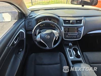 2017 Nissan Altima 2.5 SR - zdjęcie 8 z 22 - miniatura