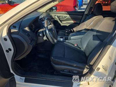 2017 Nissan Altima 2.5 SR - zdjęcie 7 z 22 - miniatura