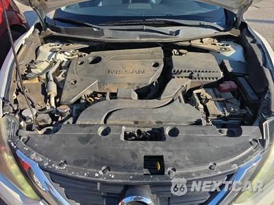 2017 Nissan Altima 2.5 SR - zdjęcie 12 z 22 - miniatura