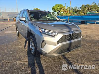 2025 Toyota RAV4 Hybrid XLE - zdjęcie 3 z 20 - miniatura
