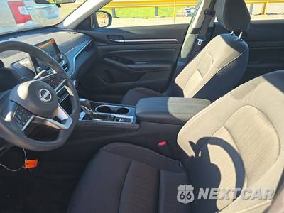 2023 Nissan Altima SV - zdjęcie 7 z 35 - miniatura