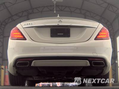 2016 Mercedes-Benz S 550 Sedan - zdjęcie 7 z 26 - miniatura