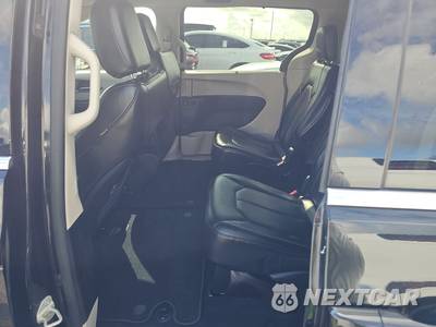 2024 Chrysler Pacifica Touring L 121.6" WB - zdjęcie 13 z 22 - miniatura