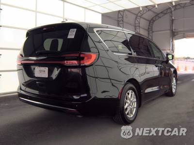 2024 Chrysler Pacifica Touring L 121.6" WB - zdjęcie 4 z 22 - miniatura